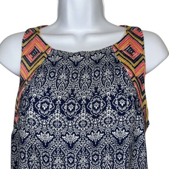 ANTHROPOLOGIE THML Mixed Print Embroidered Split Back Sleeveless Top EUC Small - Picture 3 of 8